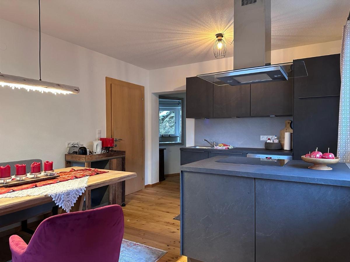 Kallis Apartment